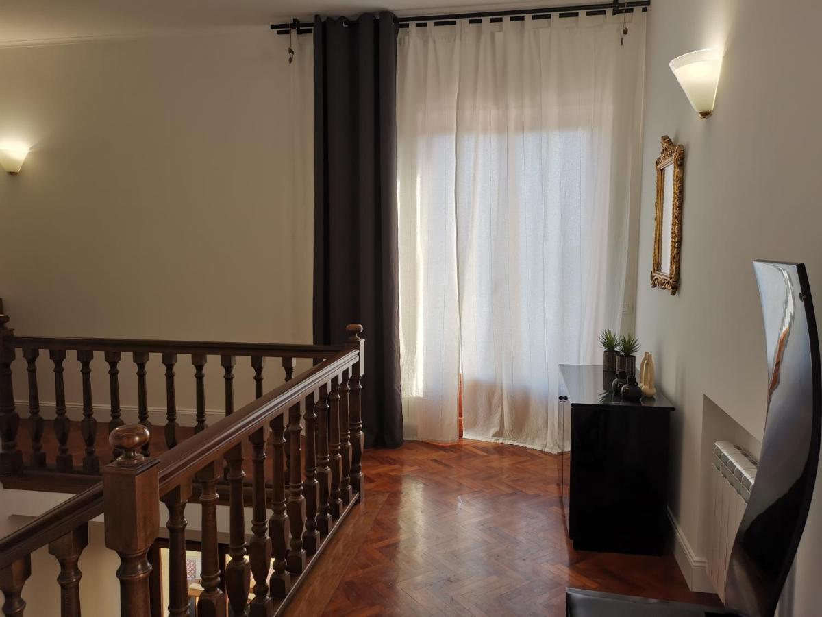 Villa Flora Affittacamere Luni Екстериор снимка