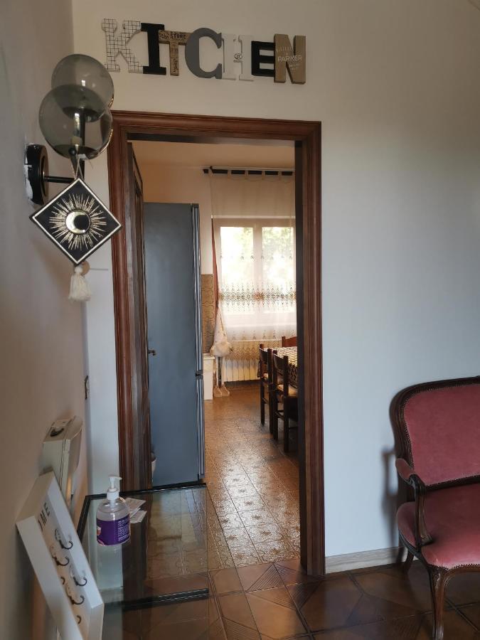Villa Flora Affittacamere Luni Екстериор снимка
