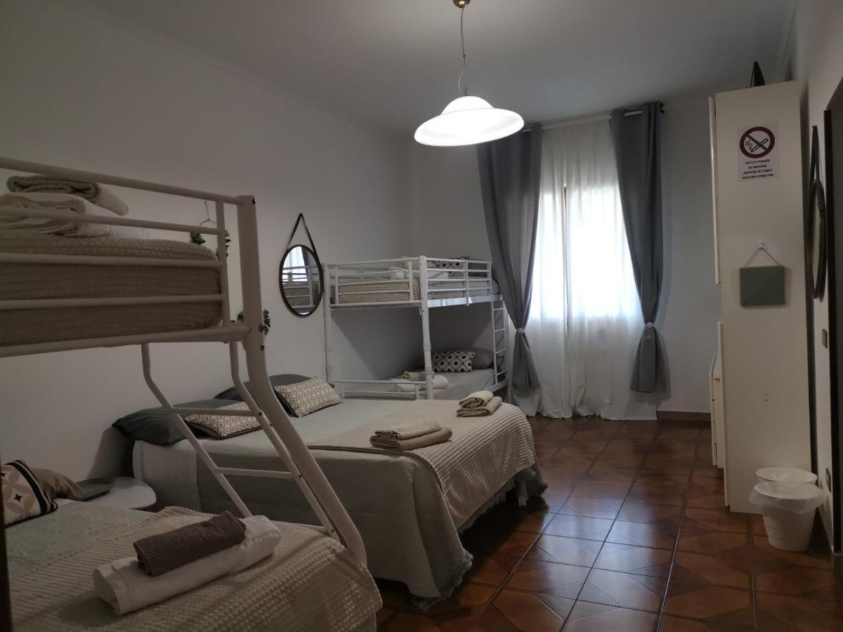 Villa Flora Affittacamere Luni Екстериор снимка